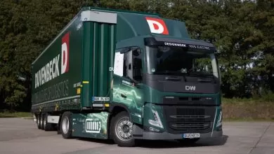 Duvenbeck pune în funcțiune un cap tractor electric pentru semiremorci Mega 4 Duvenbeck pune în funcțiune un cap tractor electric pentru semiremorci Mega
