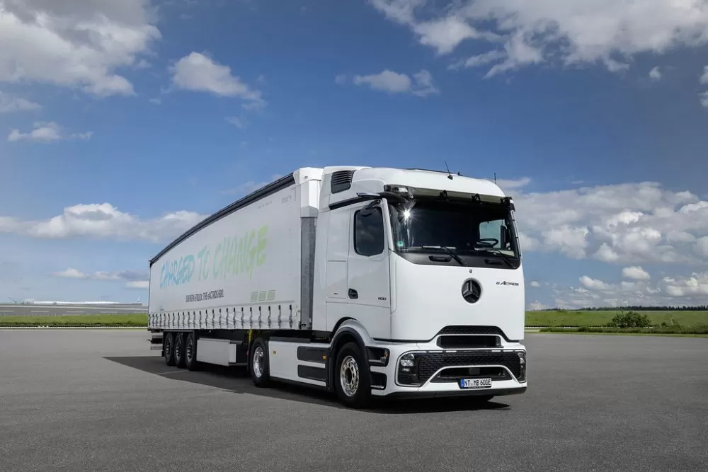 Mercedes-Benz eActros 600: Fotografii și informații oficiale