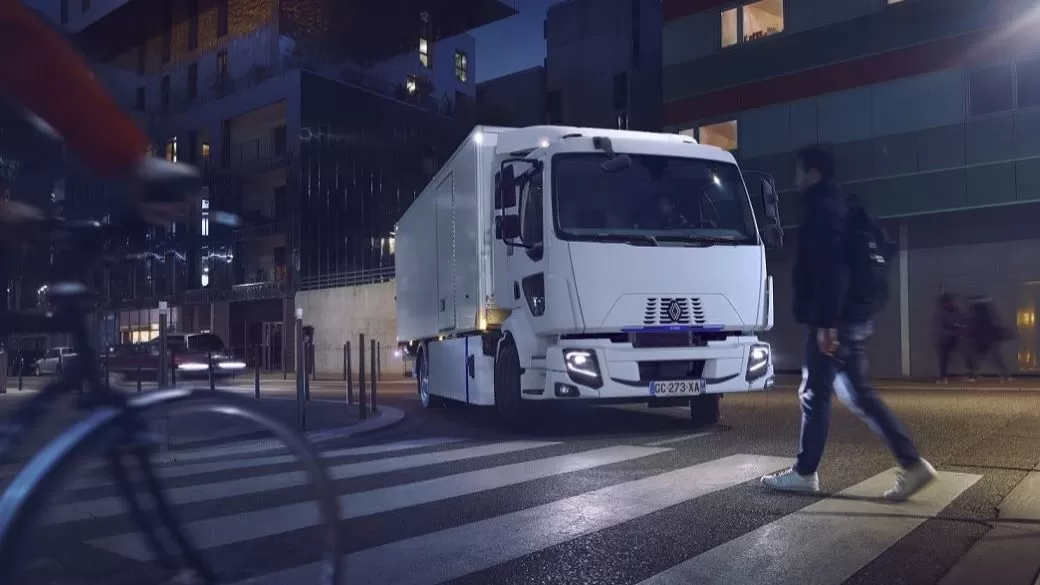 Un nou design și un plus de siguranță pentru gama urbană Renault Trucks 3 Un nou design și un plus de siguranță pentru gama urbană Renault Trucks