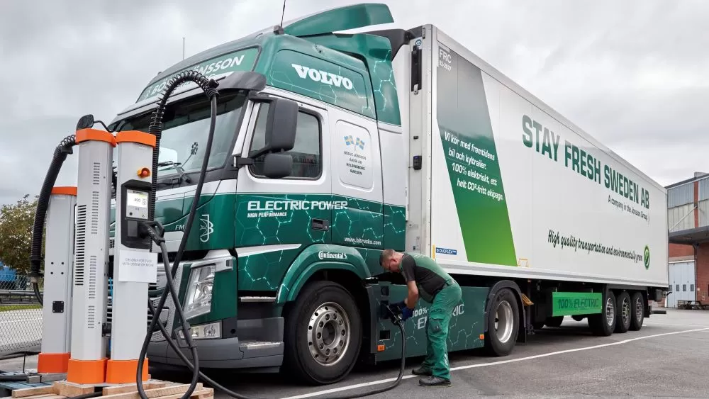 Un camion electric Volvo a parcurs 500.000 km în doi ani