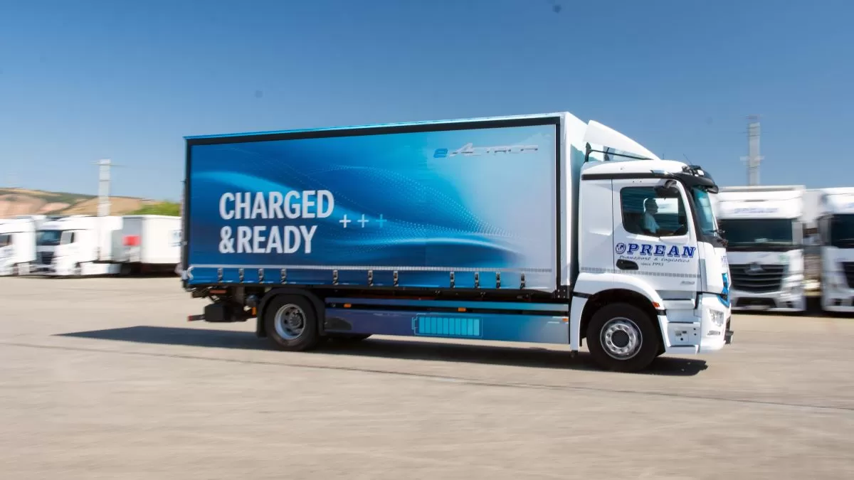 Oprean testează camionul electric Mercedes-Benz eActros 300 4 Oprean testează camionul electric Mercedes-Benz eActros 300