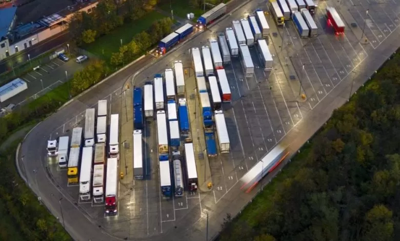 IRU cere un acord la nivelul UE privind parcările pentru camioane