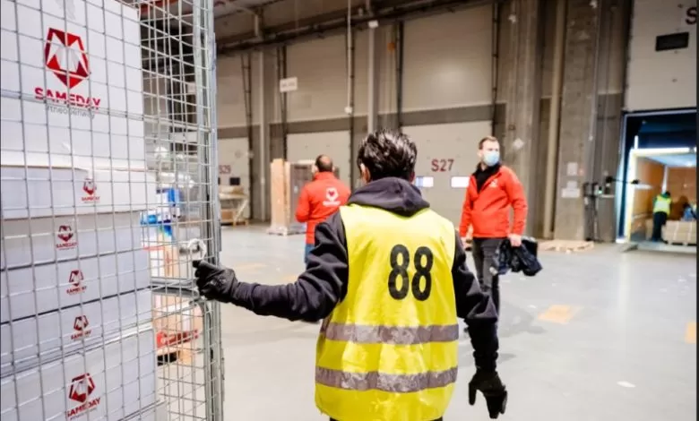 Peste 4 milioane de colete livrate de Sameday România în primele zile de Black Friday 2023