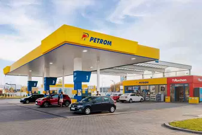 Toate benzinăriile Petrom au magazine MyAuchan