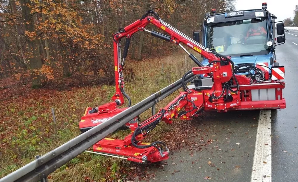 Mercedes-Benz a testat un prototip Unimog alimentat cu hidrogen