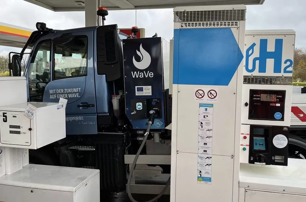 Mercedes-Benz a testat un prototip Unimog alimentat cu hidrogen