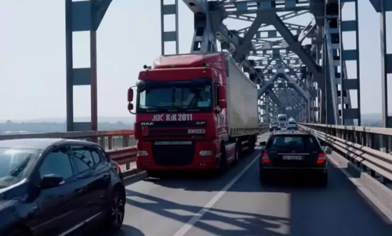 UNTRR: Camioanele așteaptă 36 ore pentru a intra din Bulgaria și peste 5 zile din Moldova și Ucraina