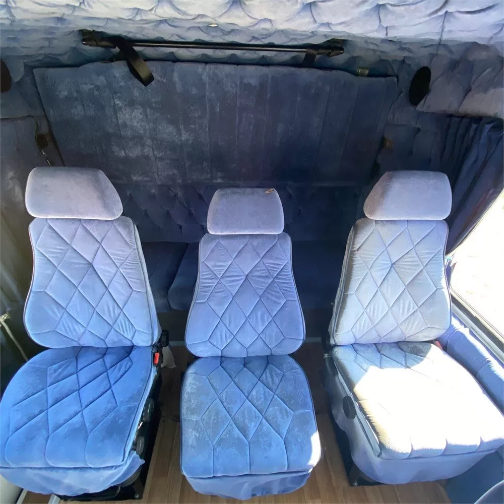 Camioane înmatriculate ca autobuze, pentru a evita restricțiile 3 Camioane înmatriculate ca autobuze, pentru a evita restricțiile