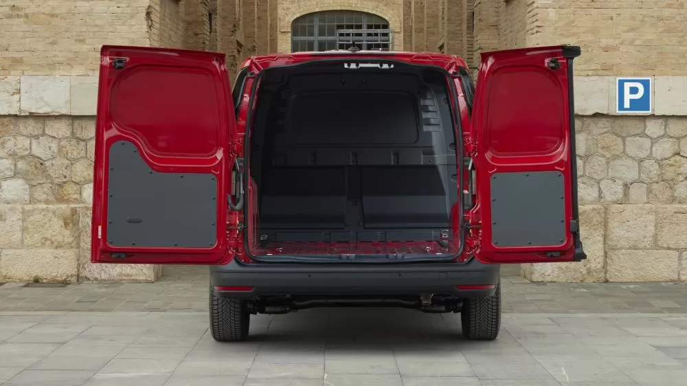 Ford Pro prezintă noul Transit Connect cu sistem Plug-in Hybrid