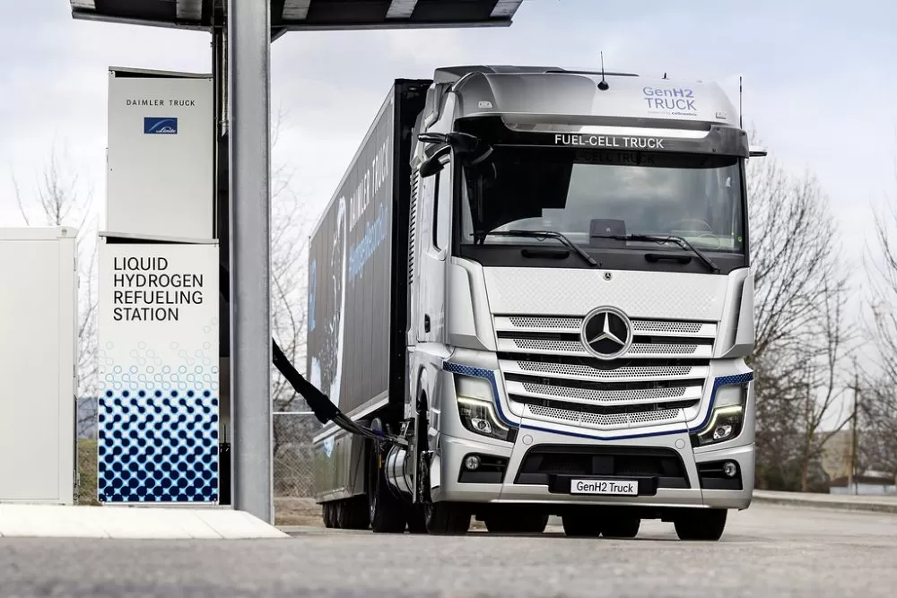 Daimler Truck și Linde prezintă tehnologia sLH2 de alimentare cu hidrogen lichid