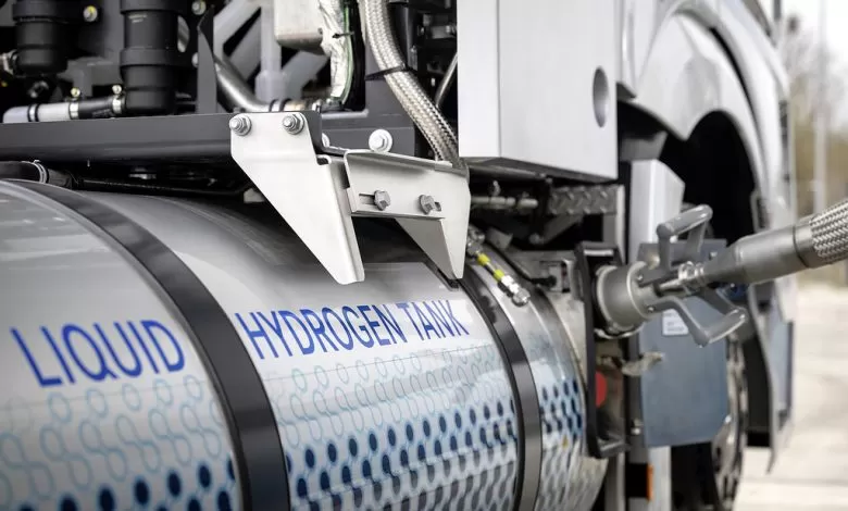 Daimler Truck și Linde prezintă sLH2, un nou standard de alimentare cu hidrogen lichid subrăcit