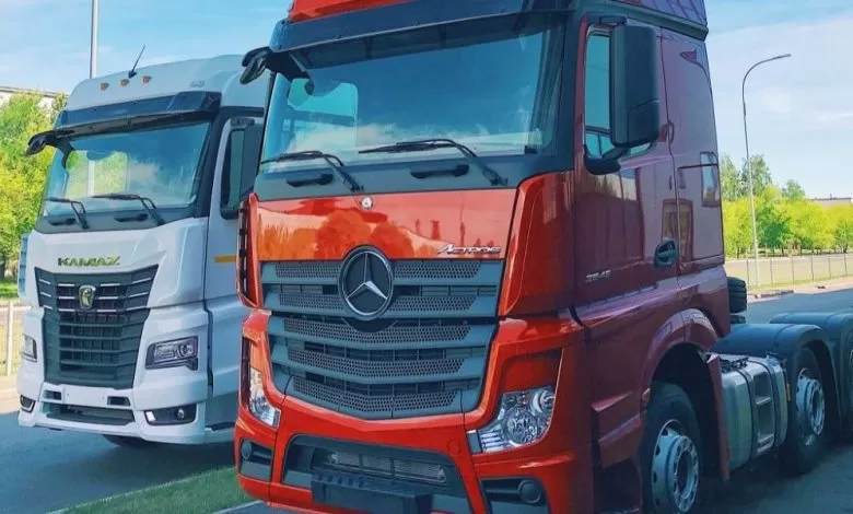 Mercedes a vândut acțiunile deținute la Kamaz