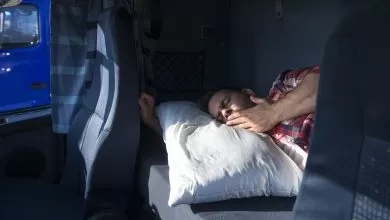 Somnul nu este un lux, ci o necesitate pentru un șofer de camion