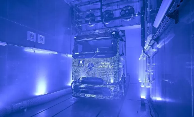 Cum sunt testate camioanele Mercedes-Benz