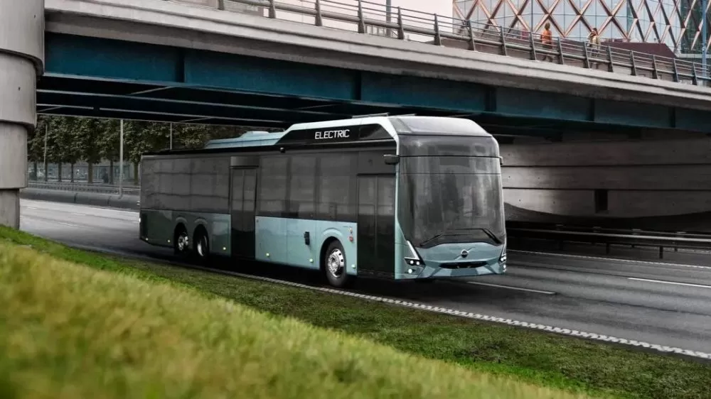 Volvo Buses lansează autobuzul interurban Volvo 8900 Electric