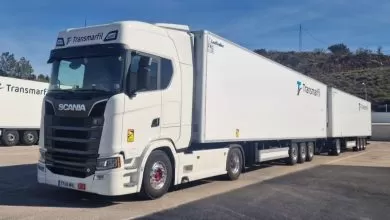 Flotă de 16 autotractoare Scania V8 660 pentru sisteme Duo Trailer