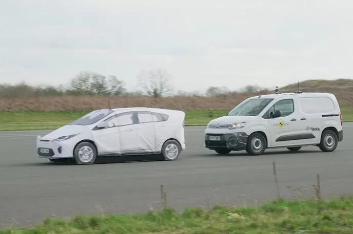 Euro NCAP a testat în premieră 8 utilitare compacte