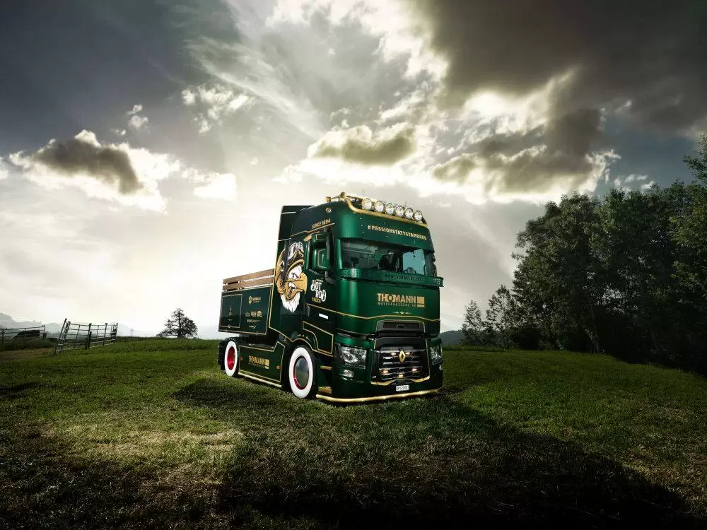 Volvo FH 500 "Outliner", noul camion de show realizat de Thomann 8 63943499 1302534979893639 4299422654554701824 n