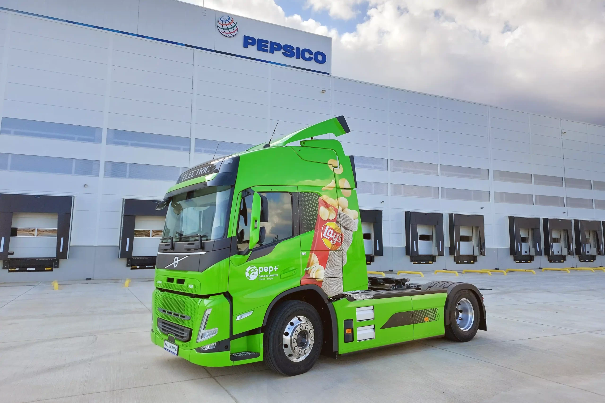 PepsiCo România anunță achiziția primului camion electric 3 PepsiCo România anunță achiziția primului camion electric