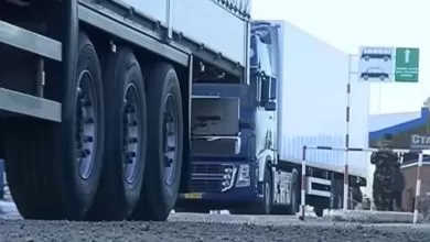 Ucraina: Șoferi de camion recrutați în armată la intrarea în țară