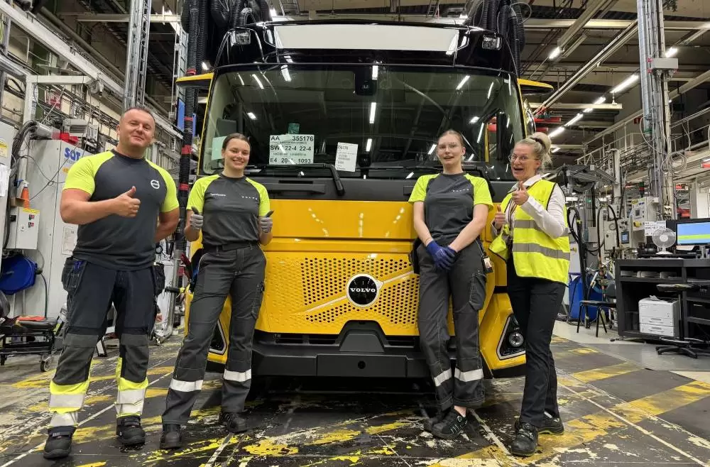 Volvo a început producția de serie a noului FH Aero 3 Volvo FM Low Entry