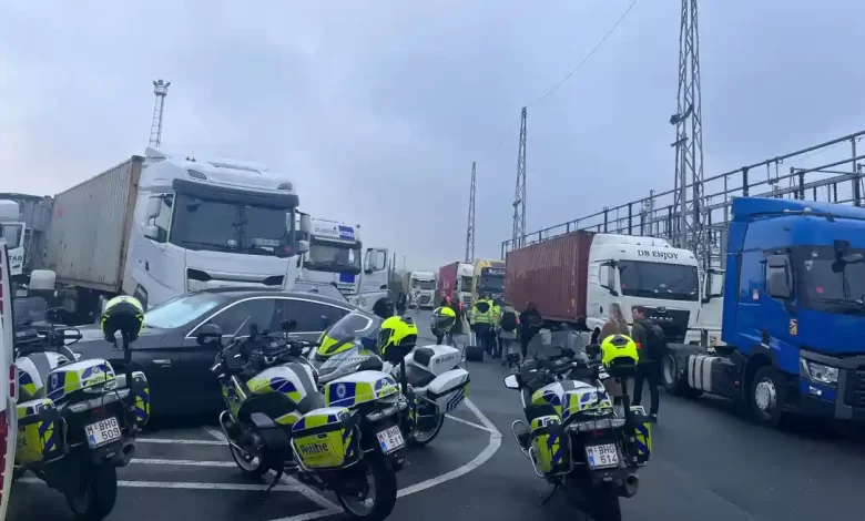 Belgia: Operațiune majoră de control lângă portul Anvers 1 Belgia: Operațiune majoră de control lângă portul Anvers