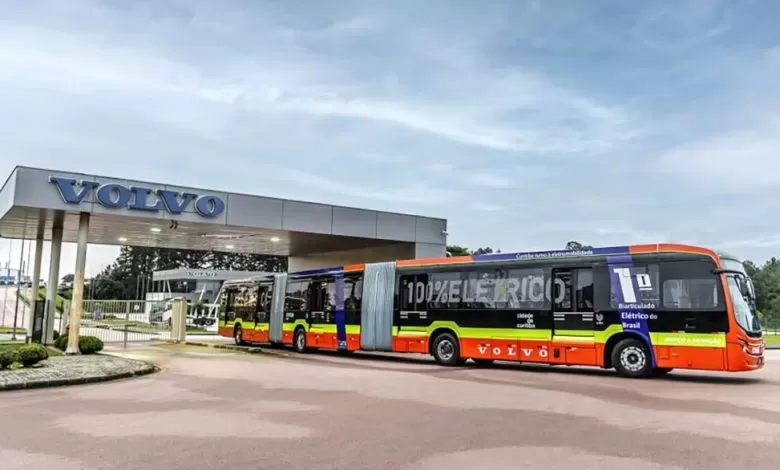 Volvo dezvoltă un autobuz electric de 28 de metri lungime