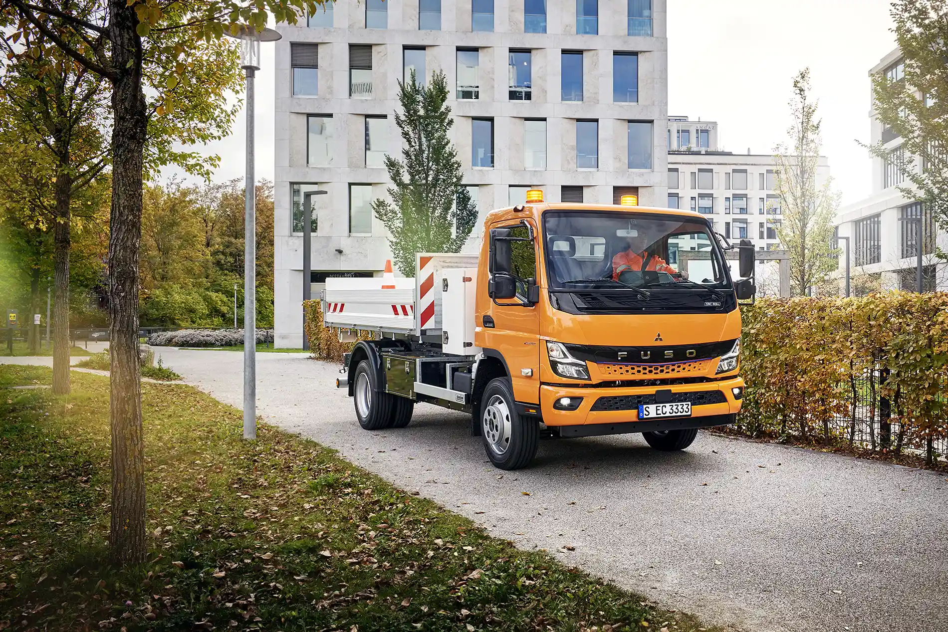FUSO Canter, ideal pentru activități în horticultură și peisagistică 3 FUSO eCanter pentru activități în horticultură și peisagistică