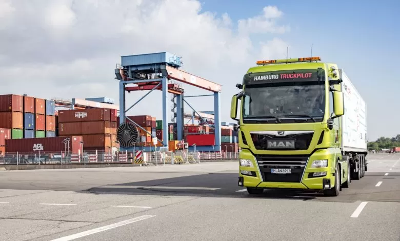 Șoferii de camion își exprimă îngrijorarea cu privire la siguranța camioanelor autonome