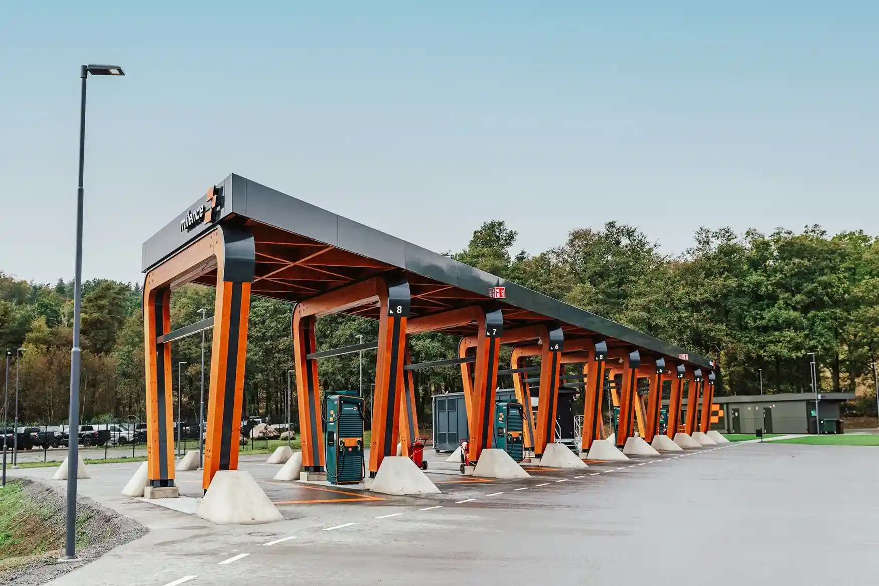 Primul hub de încărcare Milence pentru camioane electrice din Suedia 4 Primul hub de încărcare Milence pentru camioane electrice din Suedia