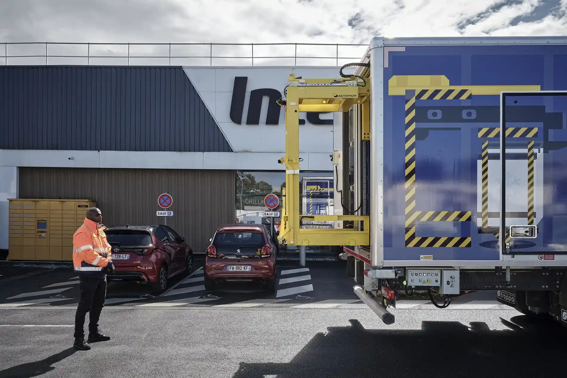 Renault Trucks redefinește logistica urbană cu Deliver-Assist