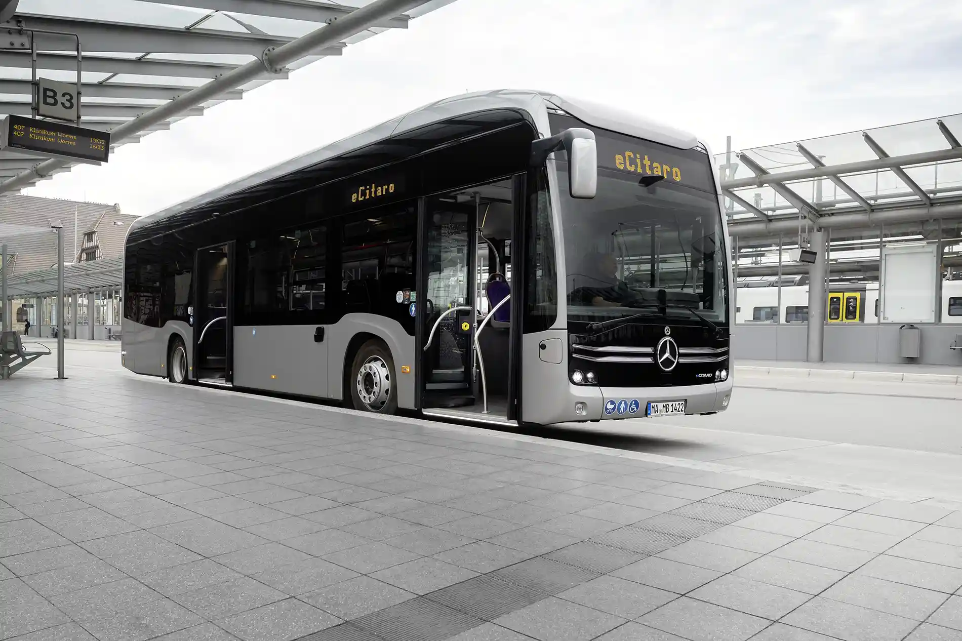 350 de autobuze urbane electrice eCitaro pentru Hamburg
