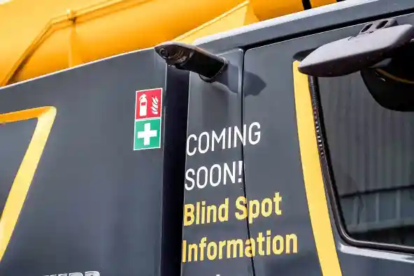 Sisteme de asistență prezente pe macaralele mobile Liebherr