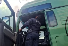 Germania: Șofer grec prins folosind două carduri tahograf