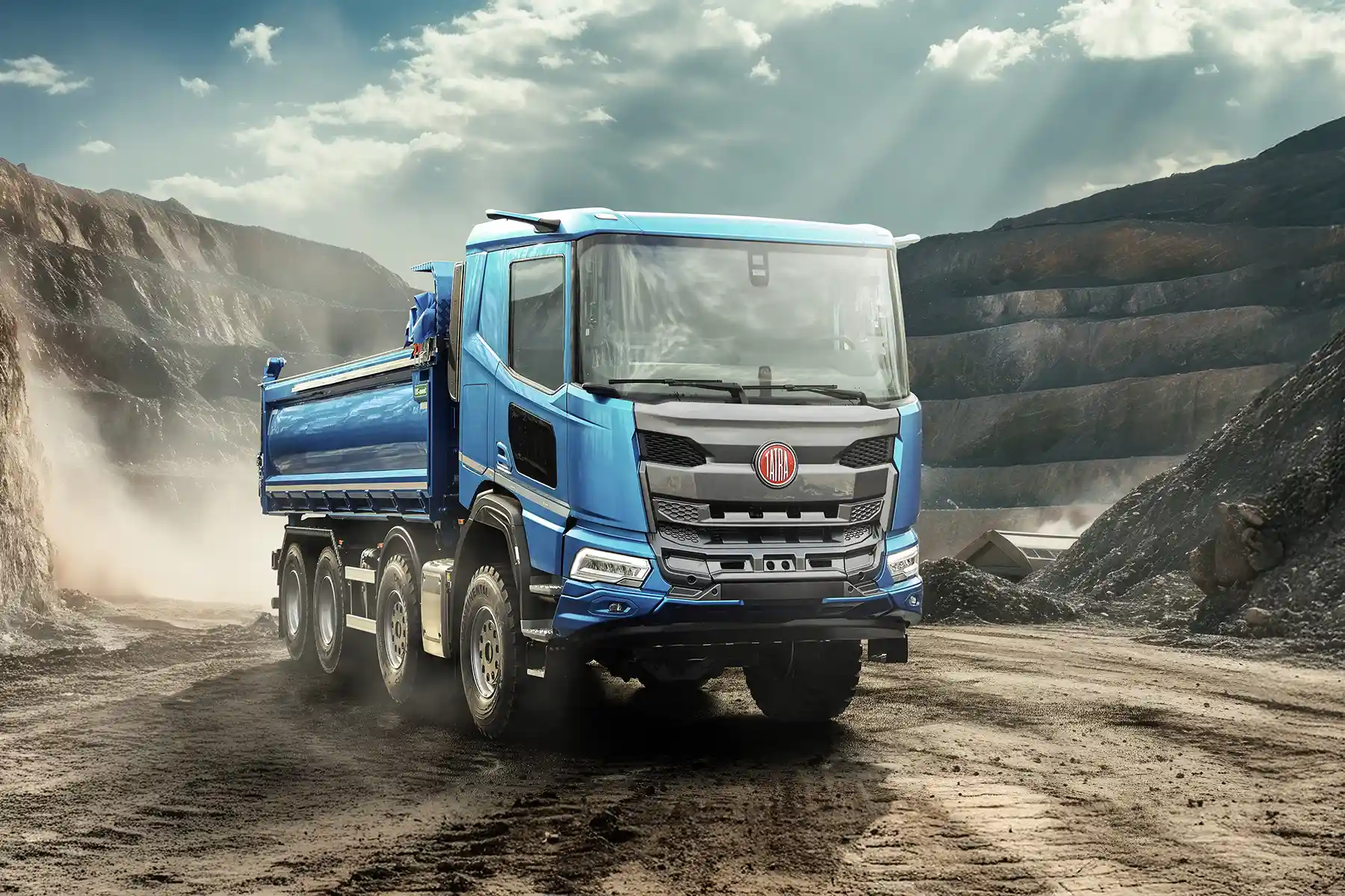 bauma 2025: Noua generație de camioane Tatra Phoenix expusă în premieră 4 bauma 2025: Noua generație de camioane Tatra Phoenix expusă în premieră
