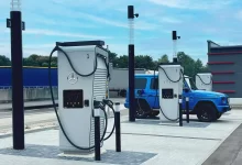 Mercedes-Benz pune bazele unei rețele de încărcare pentru mașini electrice