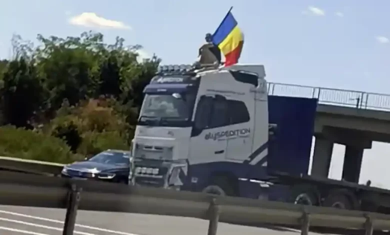 Șoferul camionului care a blocat A1, reținut de poliție 1 Șoferul camionului care a blocat A1, reținut de poliție