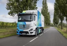 Noul Mercedes-Benz eActros 400: autonomie de 480 km și cu 3 tone mai multă sarcină utilă 9 Noul Mercedes-Benz eActros 400: autonomie de 480 km și cu 3 tone mai multă sarcină utilă