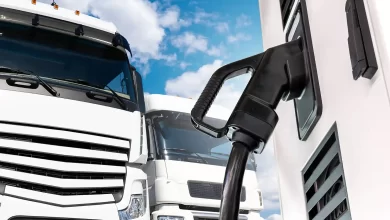 Transportatorii rămân dependenți de diesel, dar cresc investițiile în biocombustibili și electrice