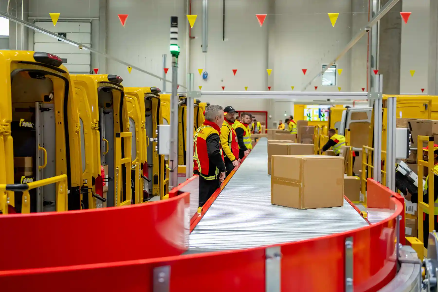 DHL Express România a deschis primul său centru logistic carbon neutru
