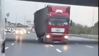 Camion românesc scăpat de sub control pe autostradă în Turcia 4 Camion românesc scăpat de sub control pe autostradă în Turcia