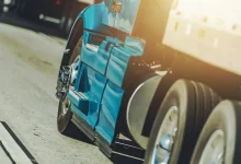 Trump amână introducerea taxelor vamale pentru camioane până la 1 noiembrie 13 Donald Trump amână introducerea taxelor vamale pentru camioane până la 1 noiembrie