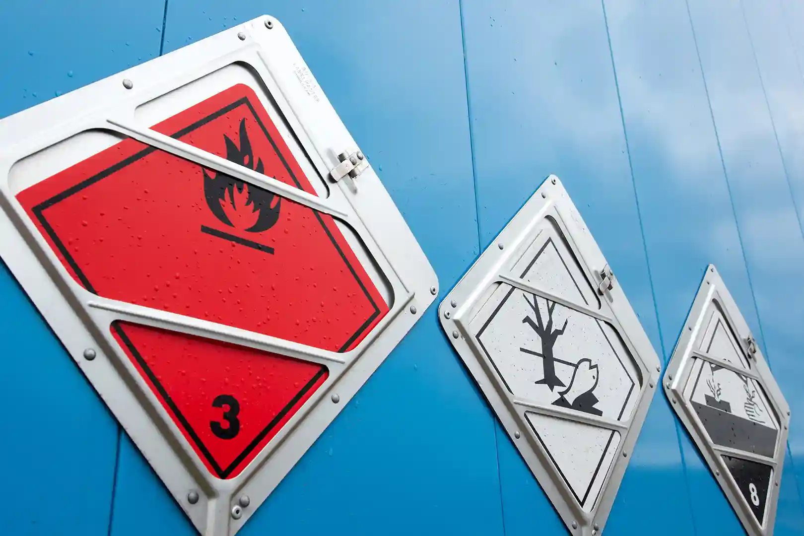 UE schimbă regulile privind controalele rutiere la transportul ADR