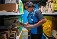 Amazon accelerează digitalizarea livrărilor prin ochelari inteligenți