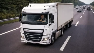 Utilizarea telefonului la volan de către șoferii de camion, risc pentru siguranța rutieră