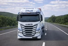 IVECO și PlusAI testează camioane autonome Nivel 4 pe ruta Madrid-Zaragoza