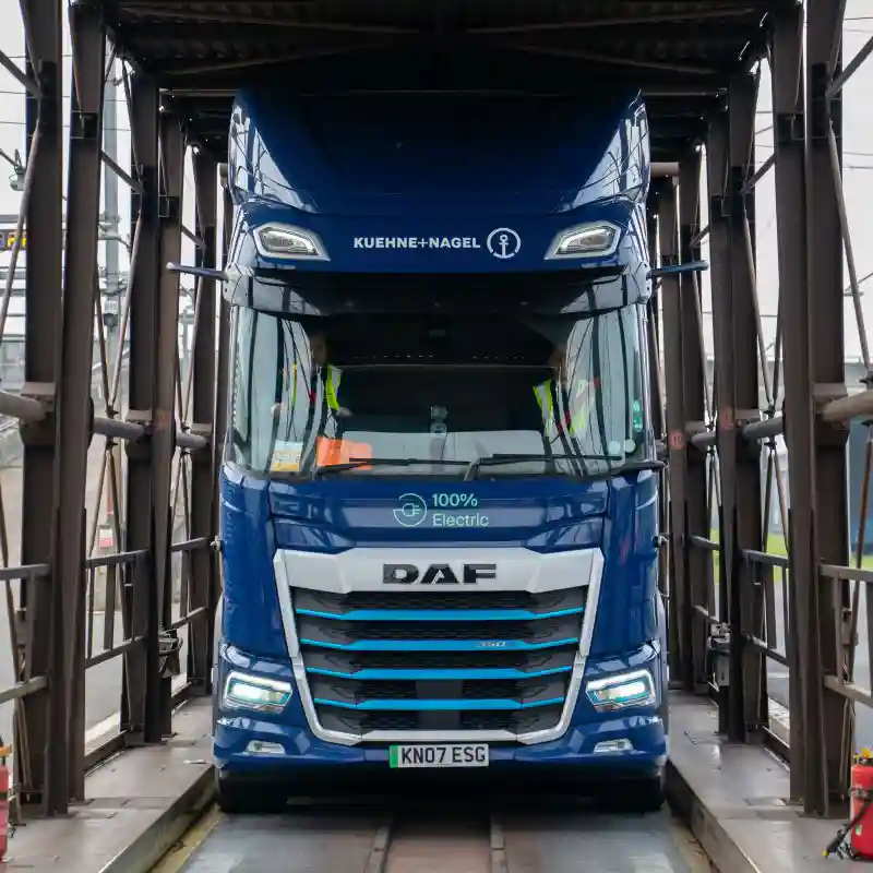 DAF XF 350E, primul camion electric care traversează Canalul Mânecii prin Eurotunnel 4 camion electric eurotunnel DAF XF 350 electric 1