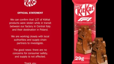 12 tone de batoane de ciocolată KitKat, furate cu tot cu camionul care le transporta