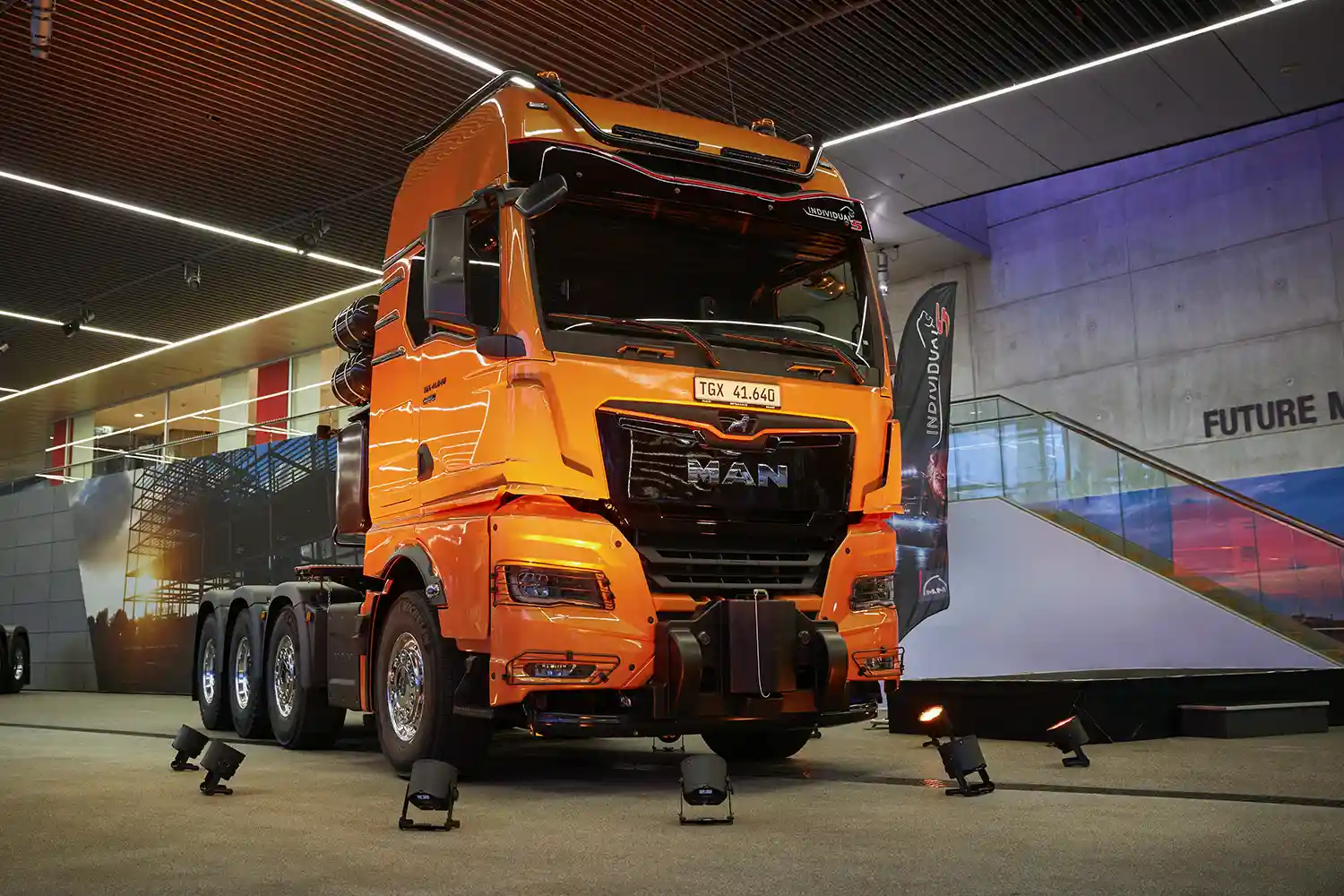 MAN TGX 41.640, noul cap tractor de 250 de tone pentru transport agabaritic