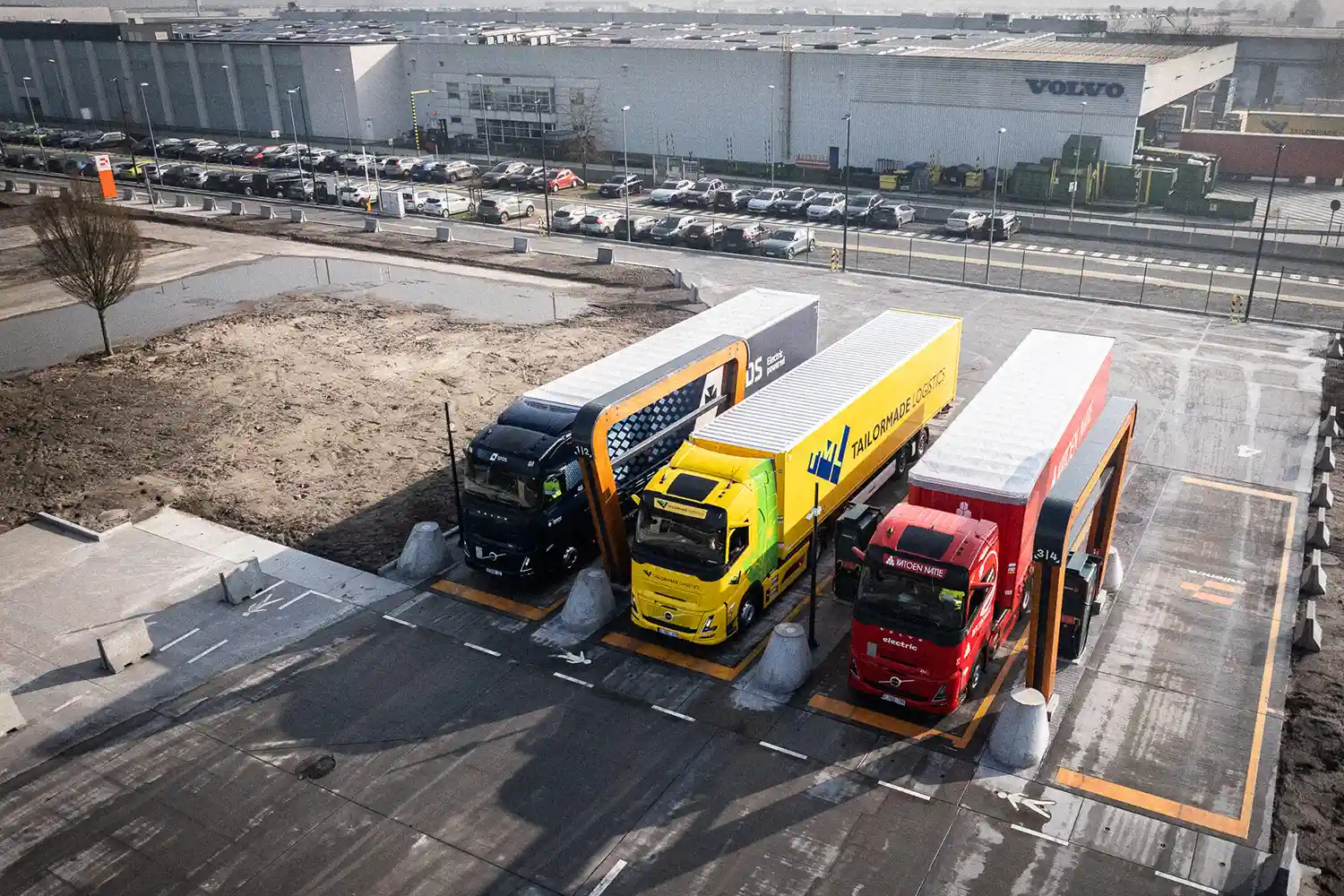 Milence deschide un nou hub de încărcare pentru camioane electrice la Gent